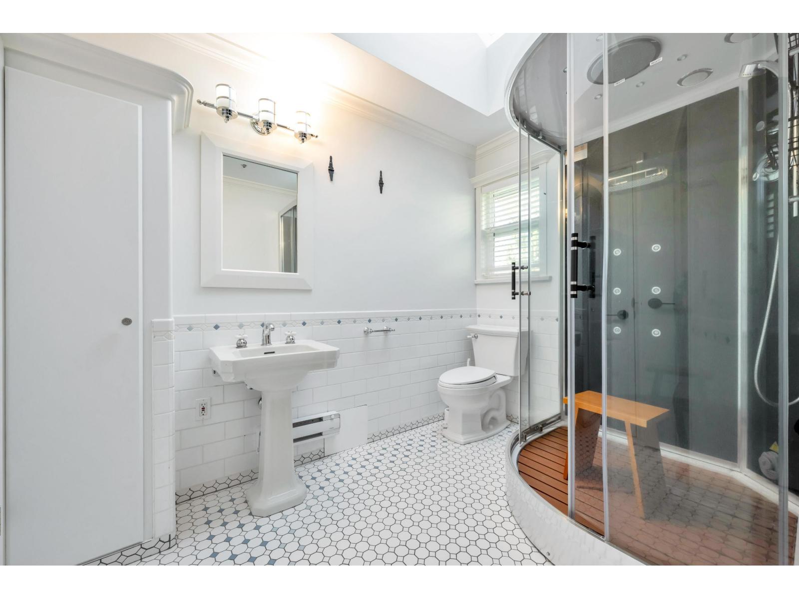 3955 248 Street Property Photo 15