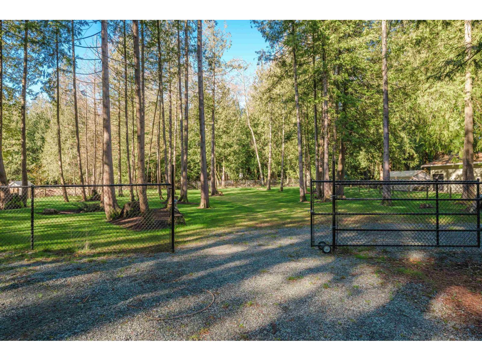 3955 248 Street Property Photo 23