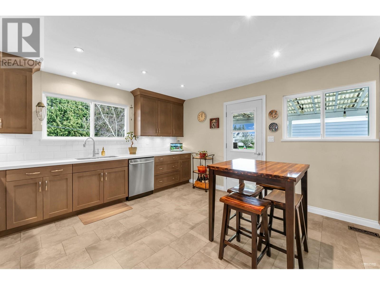 4824 42b Avenue Property Photo 15