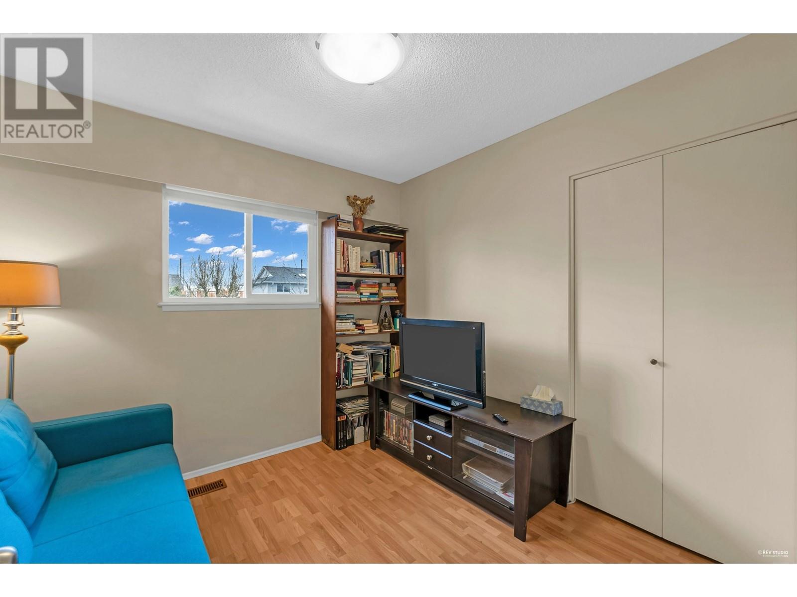 4824 42b Avenue Property Photo 23