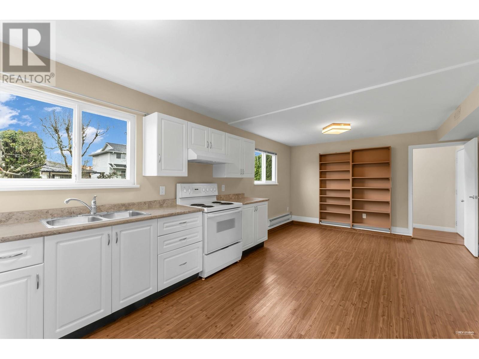 4824 42b Avenue Property Photo 29