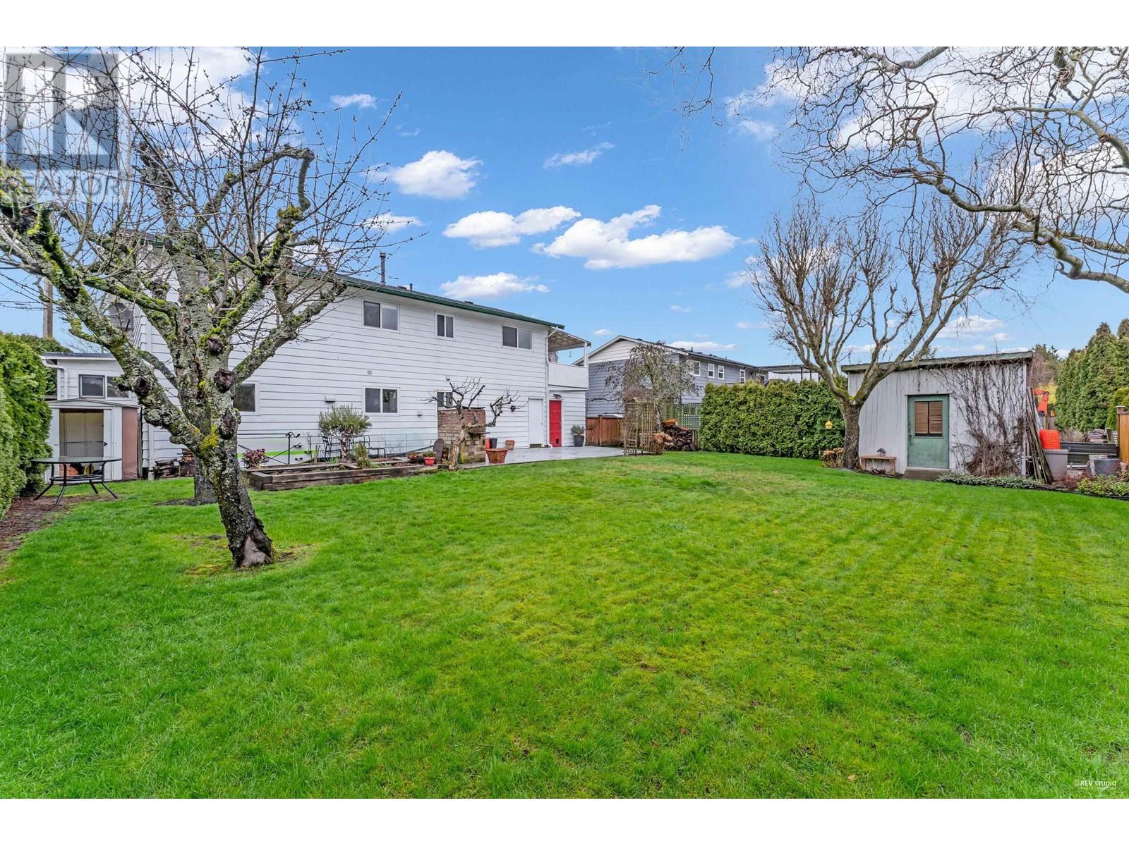 4824 42b Avenue Property Photo 33