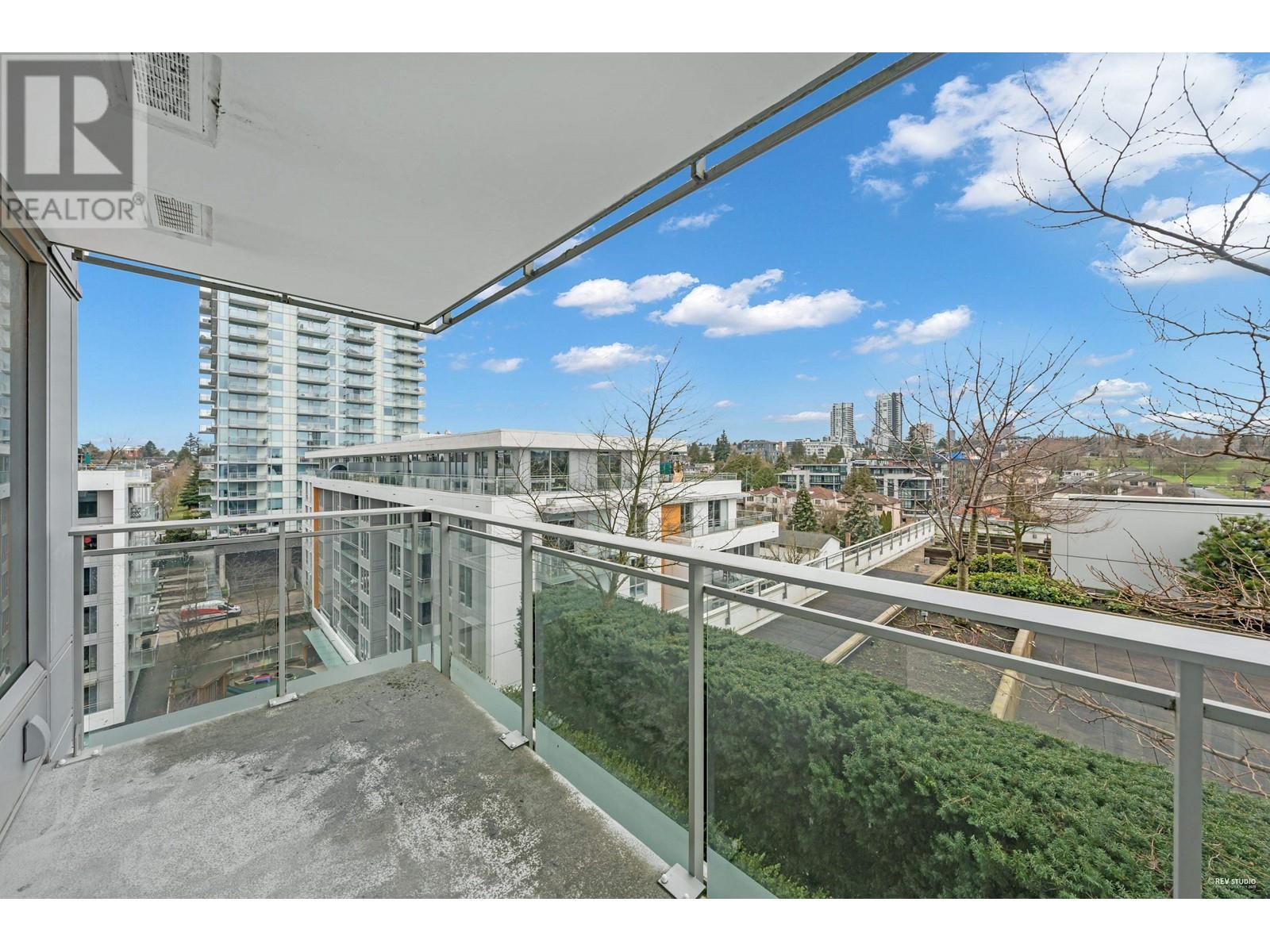 1002 433 Sw Marine Drive Property Photo 15