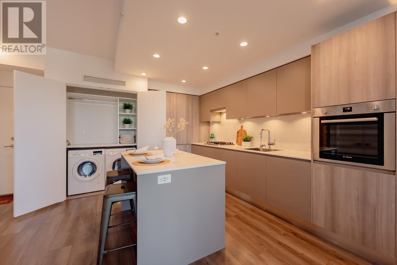 1302 3809 Evergreen Place Property Photo 2
