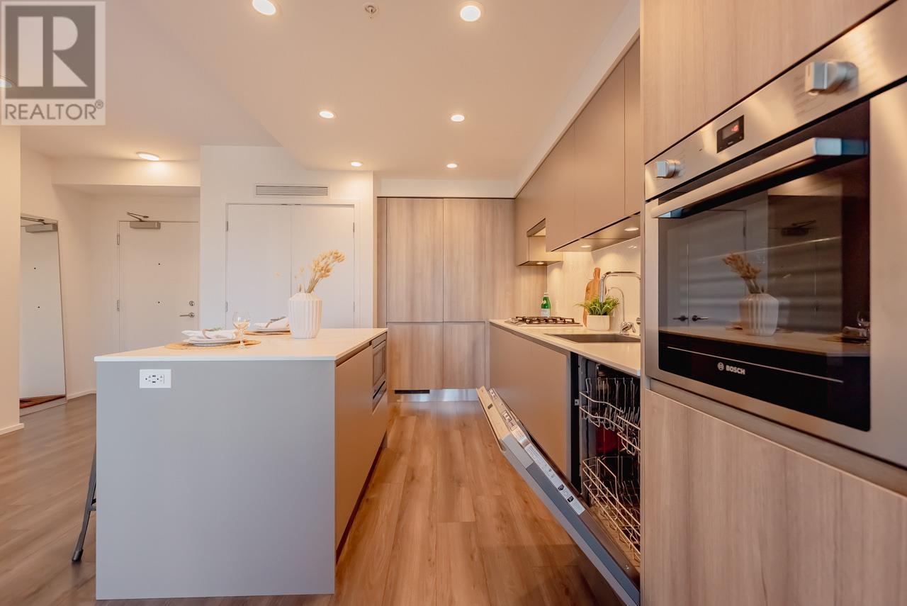 1302 3809 Evergreen Place Property Photo 7