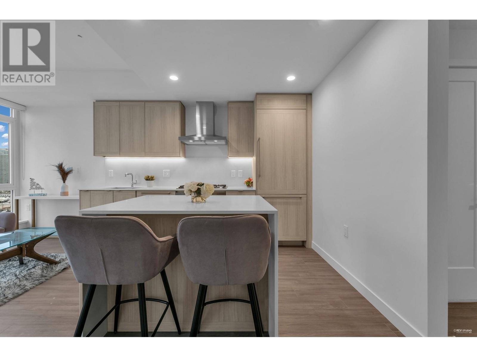 1807 2351 Beta Avenue Property Photo 6