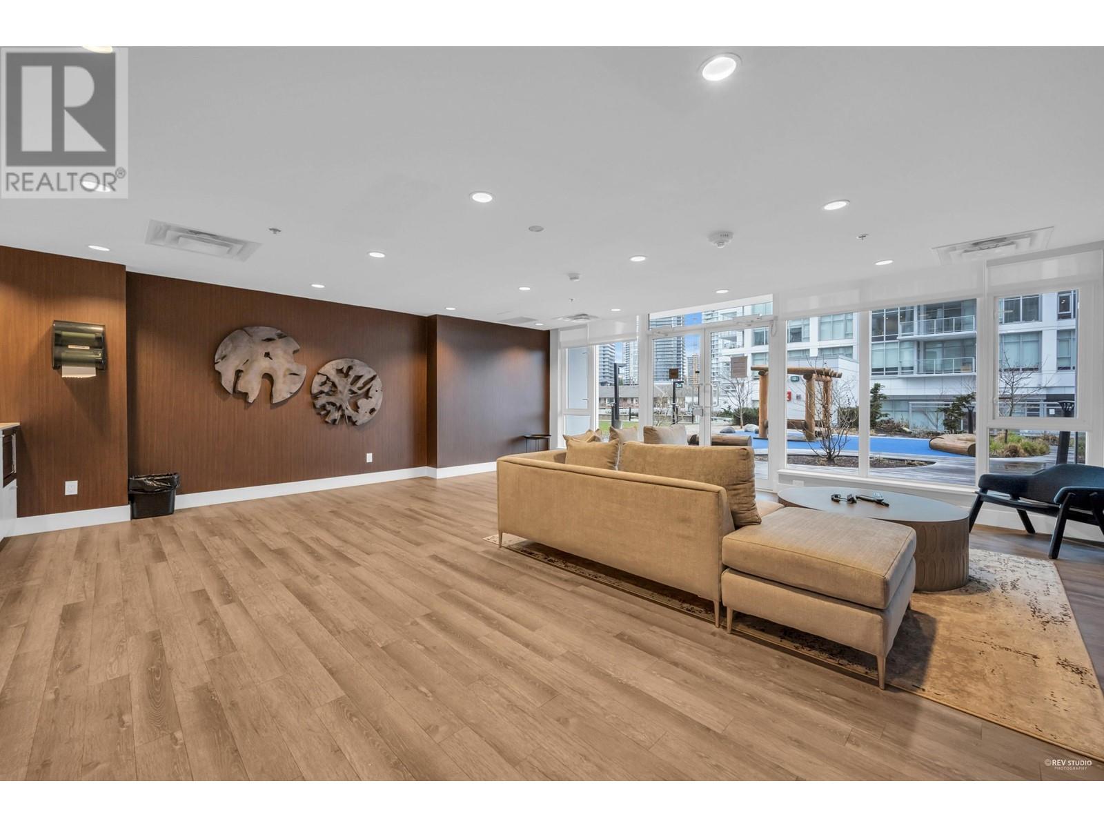 1807 2351 Beta Avenue Property Photo 19