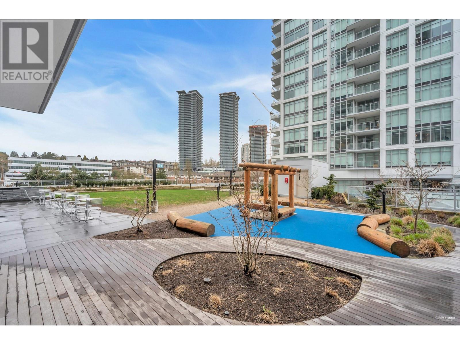 1807 2351 Beta Avenue Property Photo 20