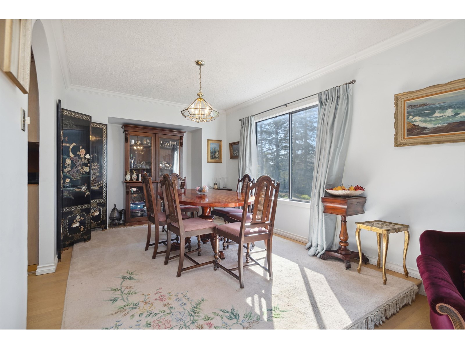 23418 56 Avenue Property Photo 5
