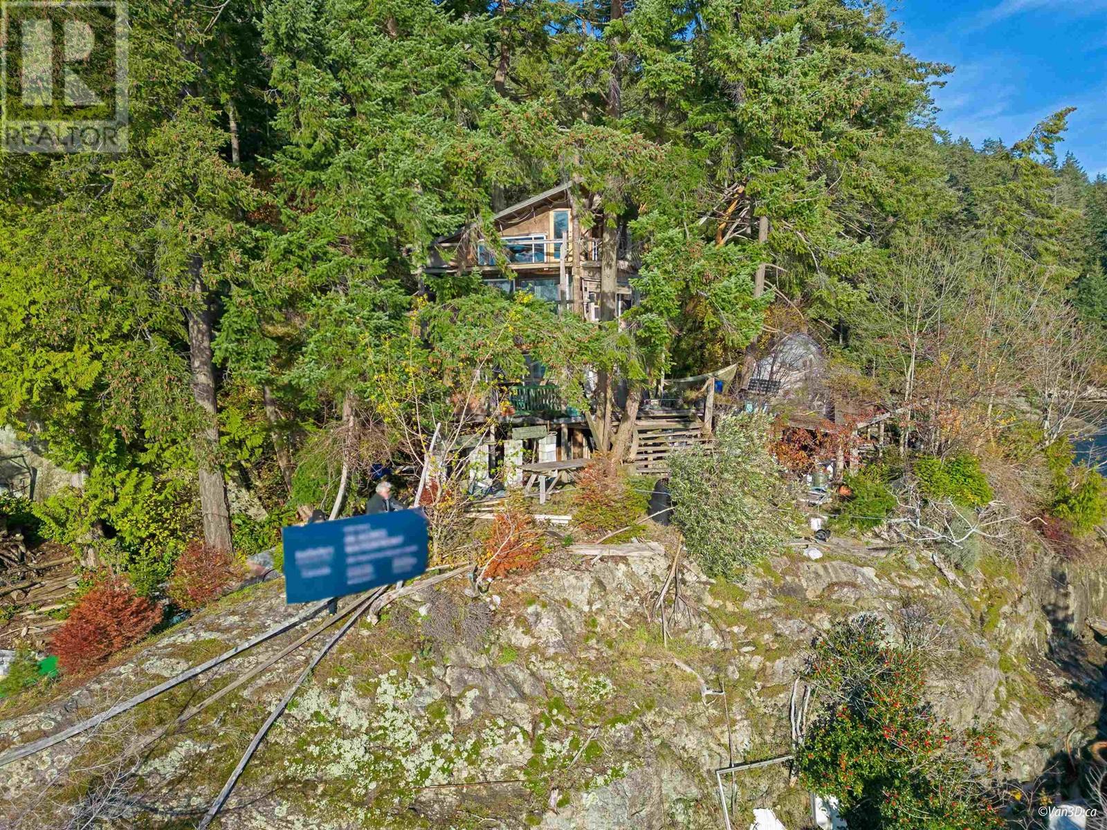 381 Waterfront Property Photo 9