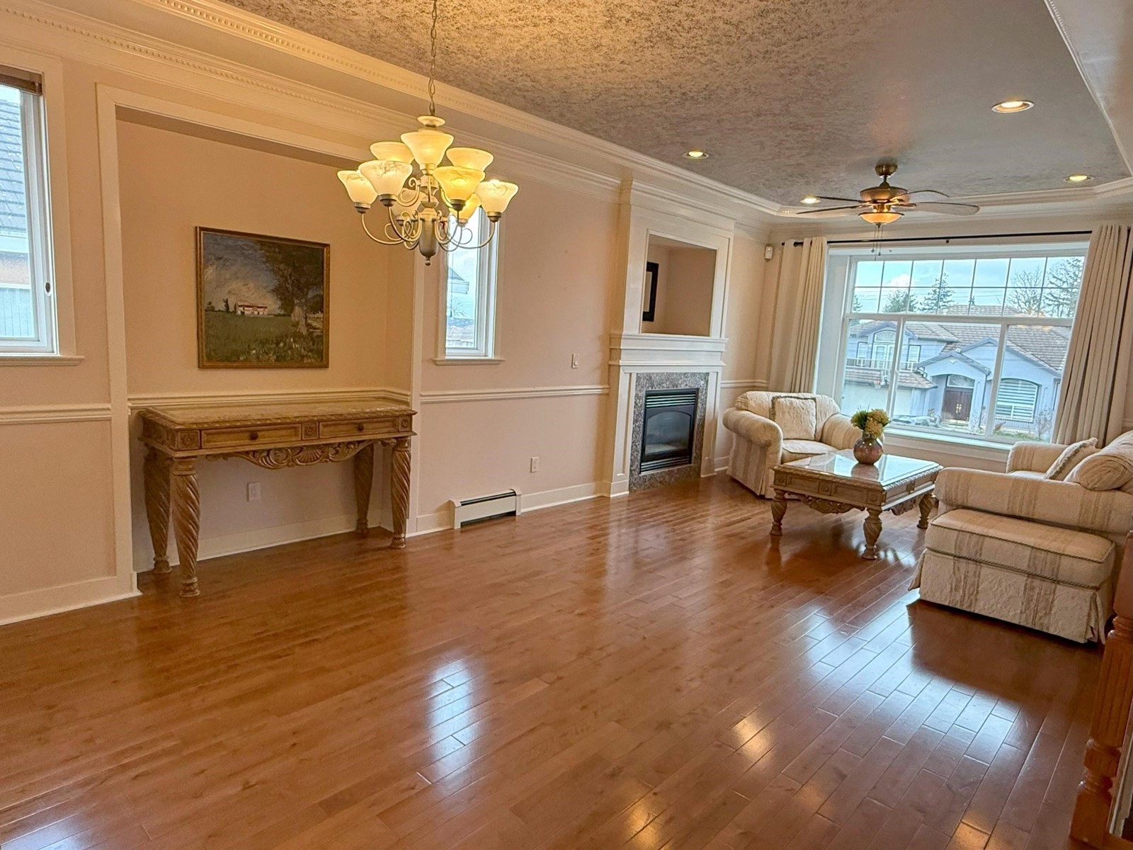 10955 131a Street Property Photo 3