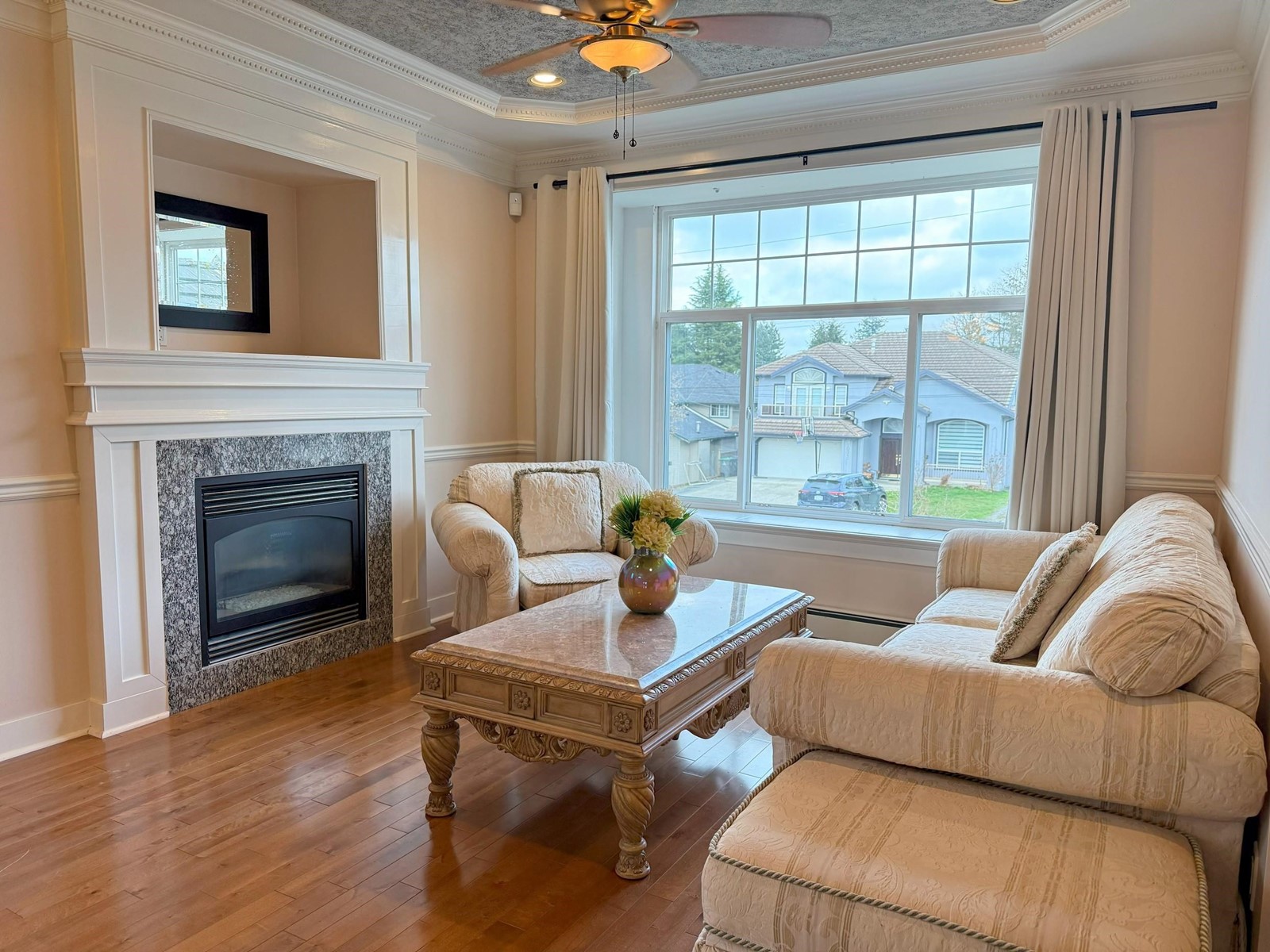 10955 131a Street Property Photo 4