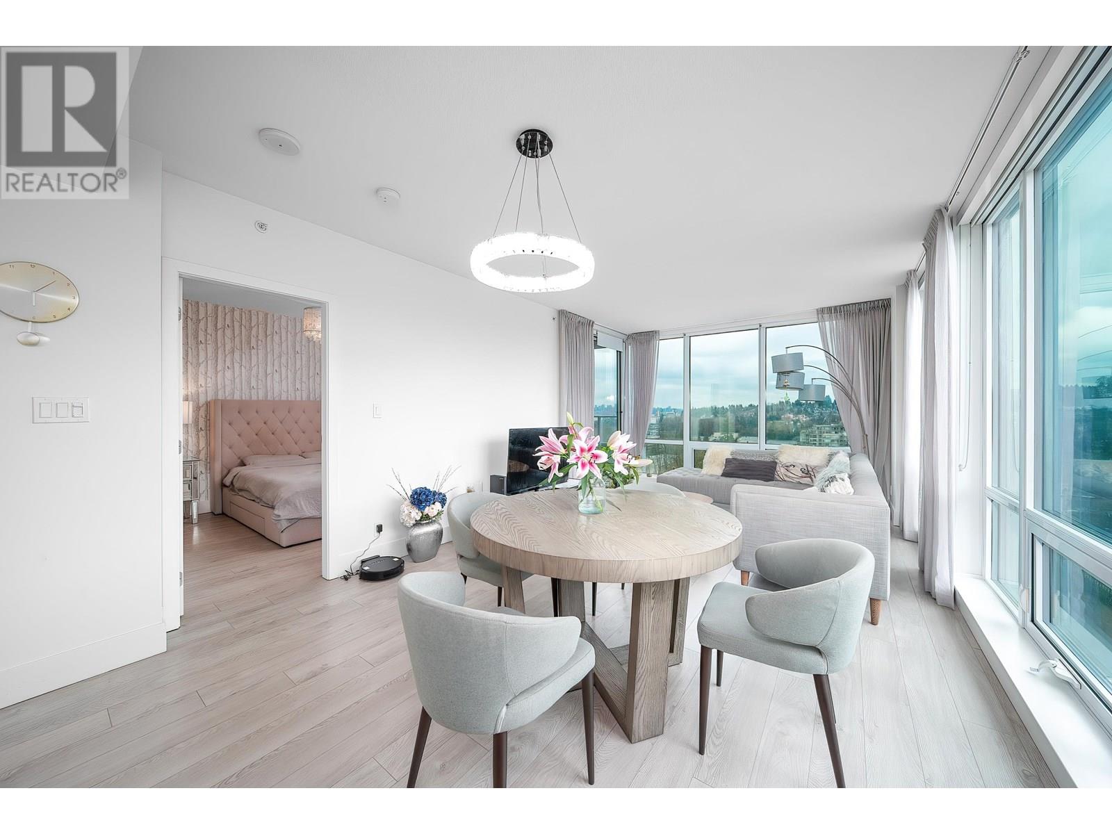 2007 680 Seylynn Cres Property Photo 6