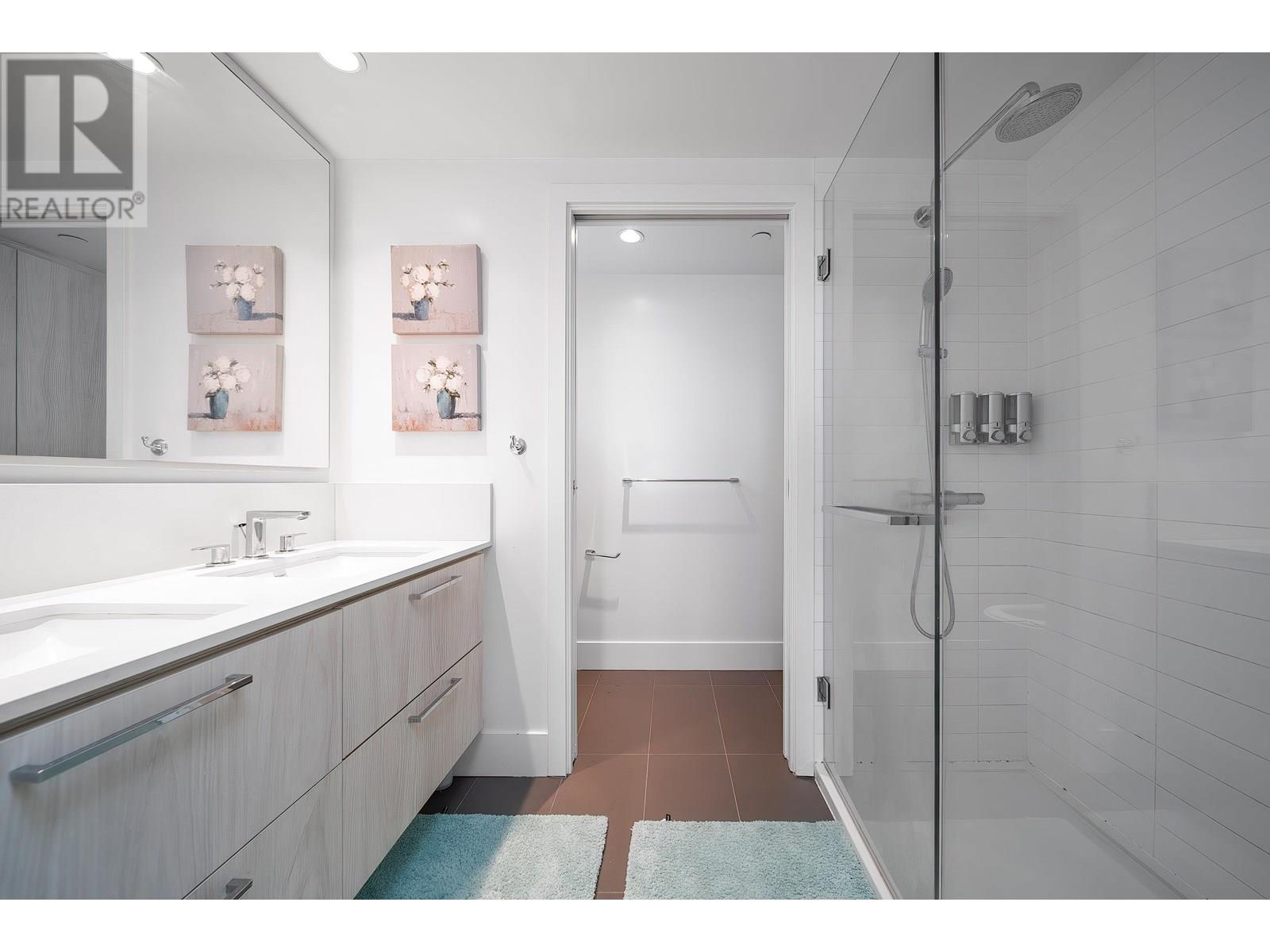 2007 680 Seylynn Cres Property Photo 17