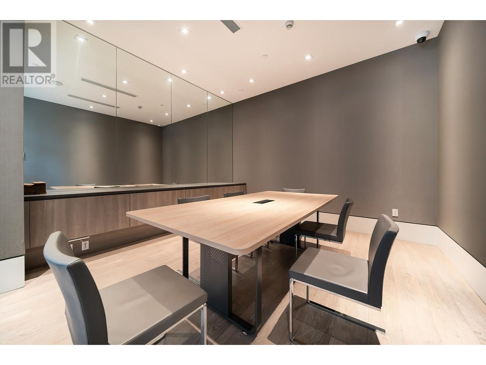 2007 680 Seylynn Cres Property Photo 33