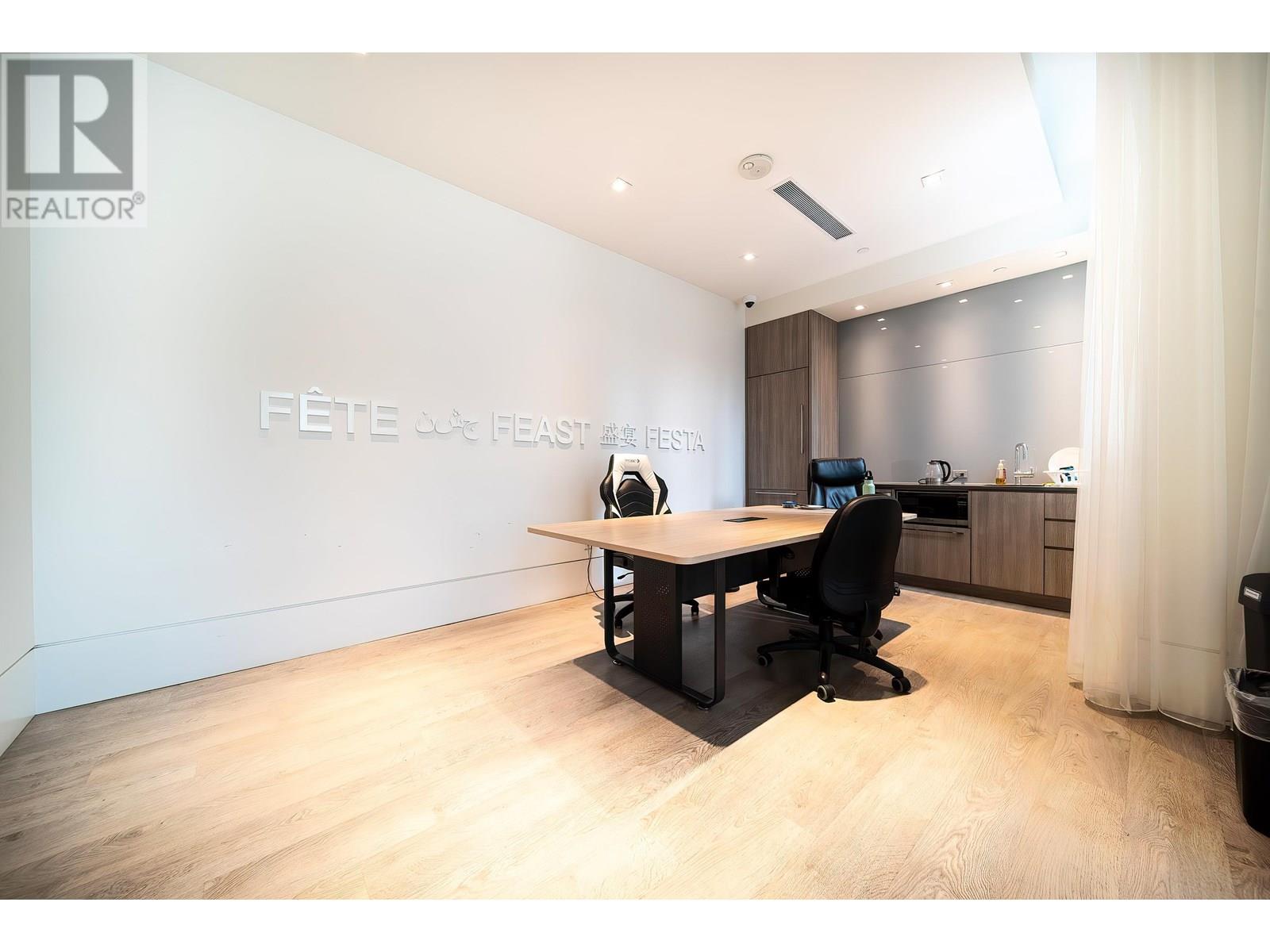 2007 680 Seylynn Cres Property Photo 34