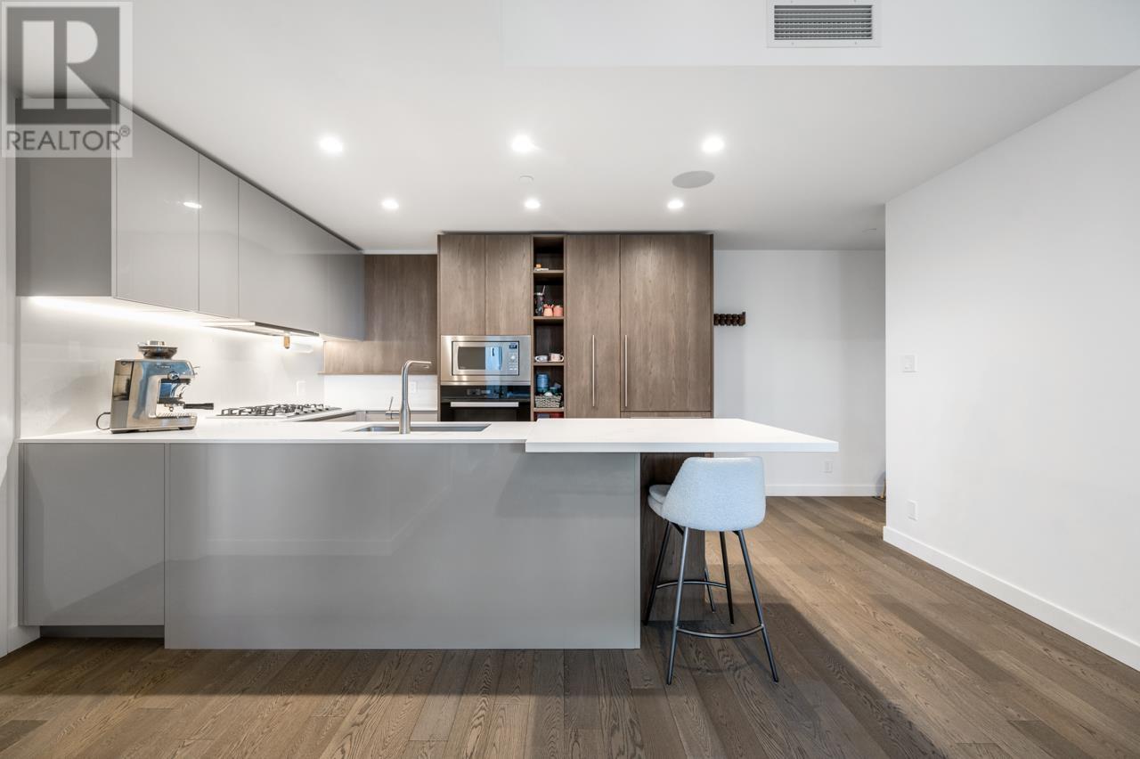 606 6855 Pearson Way Property Photo 4