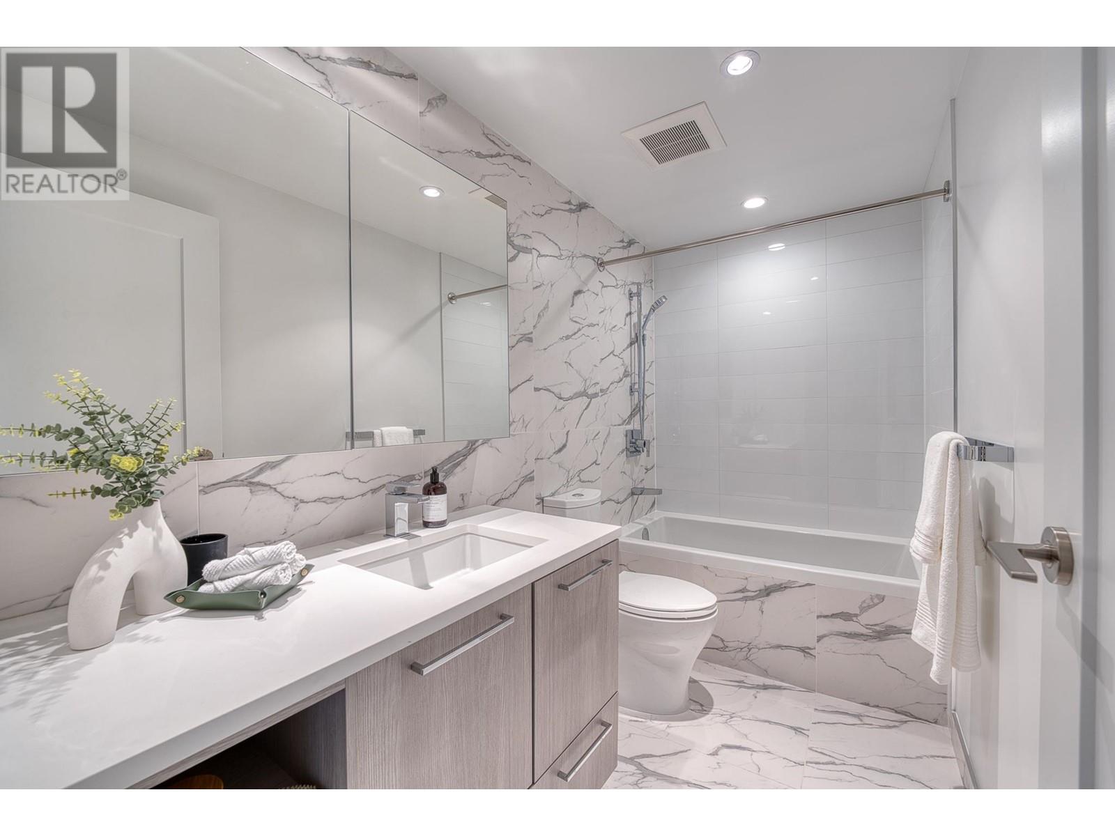 607 8160 Mcmyn Way Property Photo 13