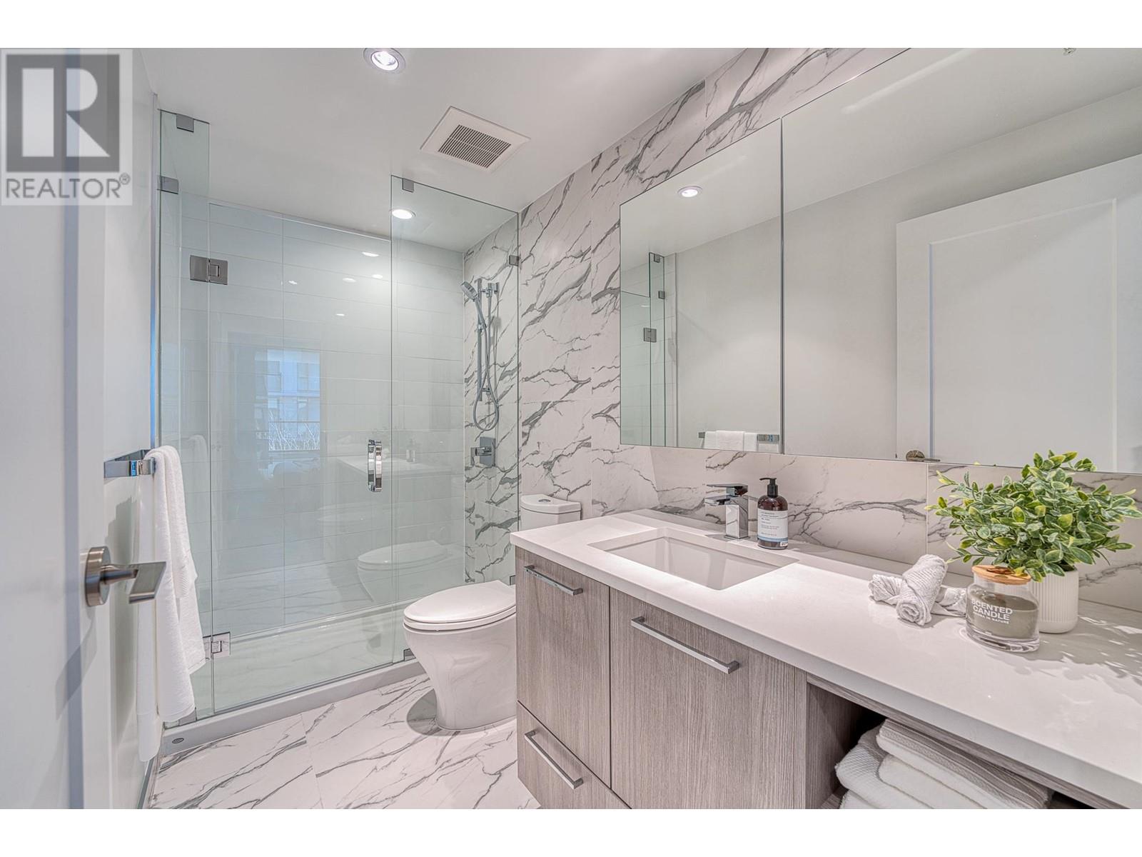 607 8160 Mcmyn Way Property Photo 16