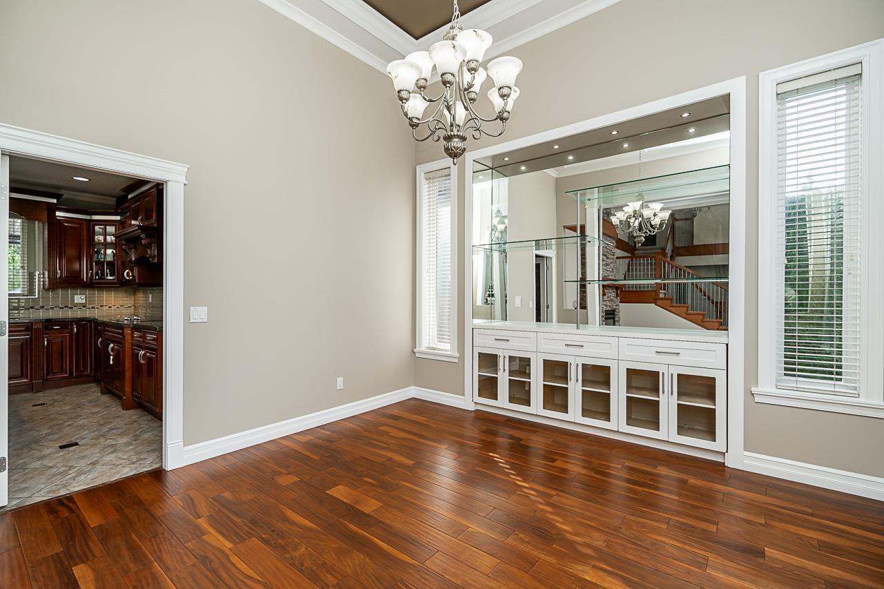 7568 149 Street Property Photo 5
