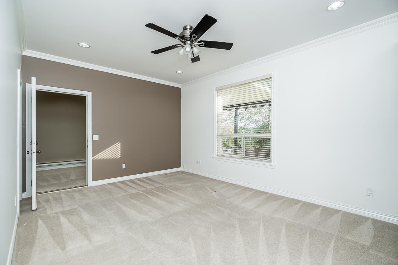 7568 149 Street Property Photo 19