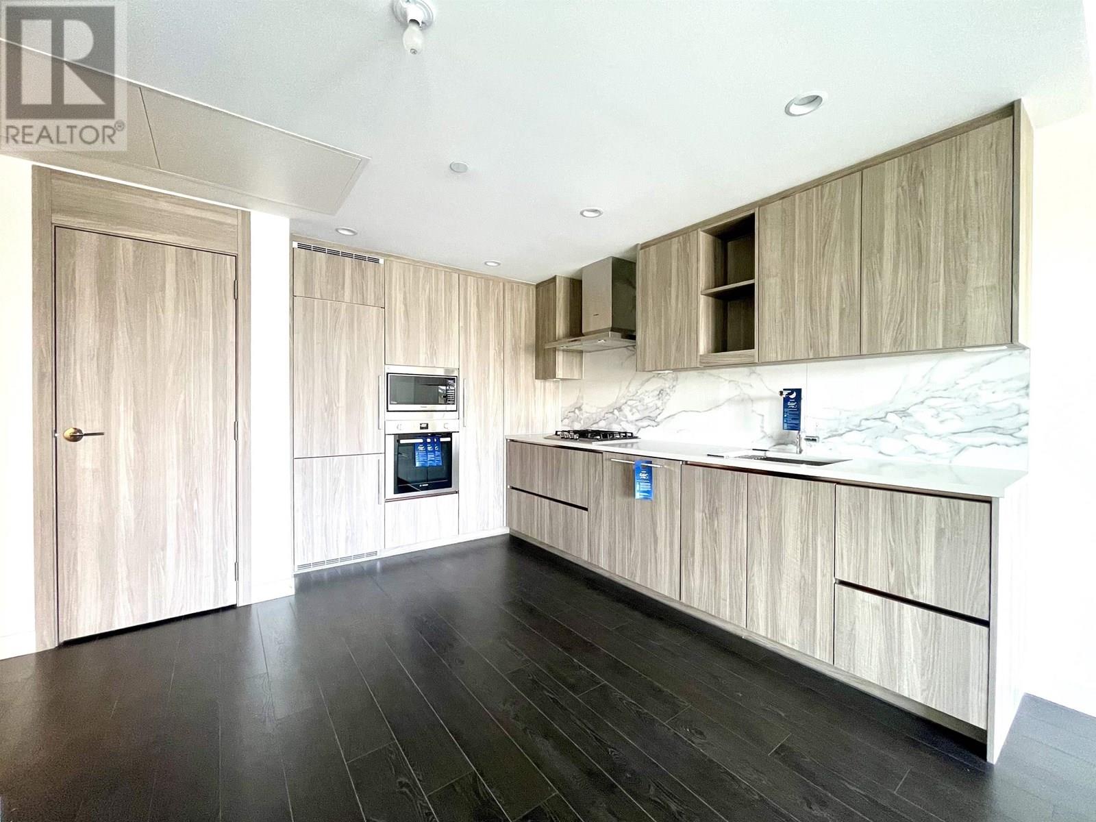 1301 4880 Lougheed Highway Property Photo 8