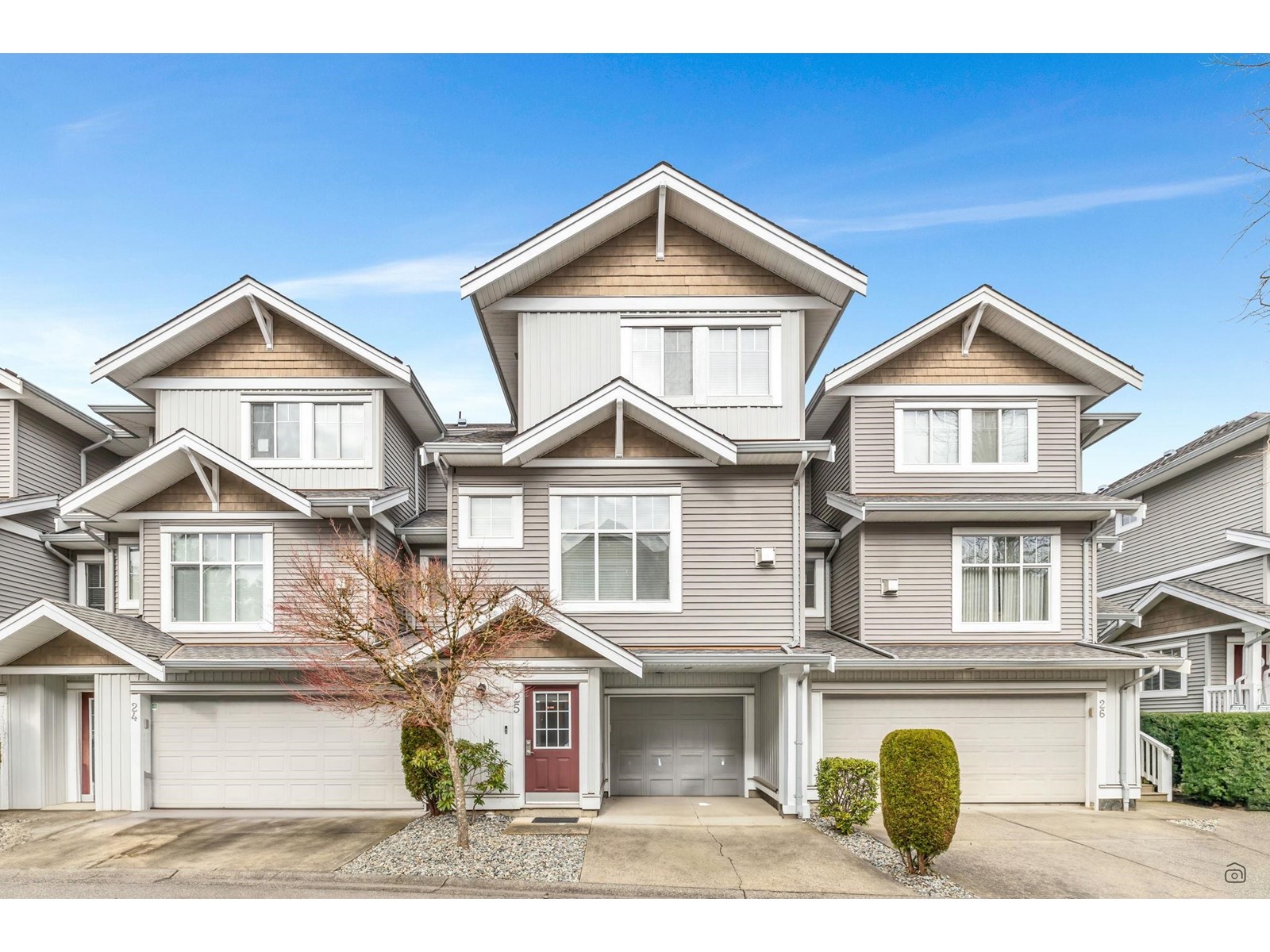 25 16760 61 Avenue Property Photo 1