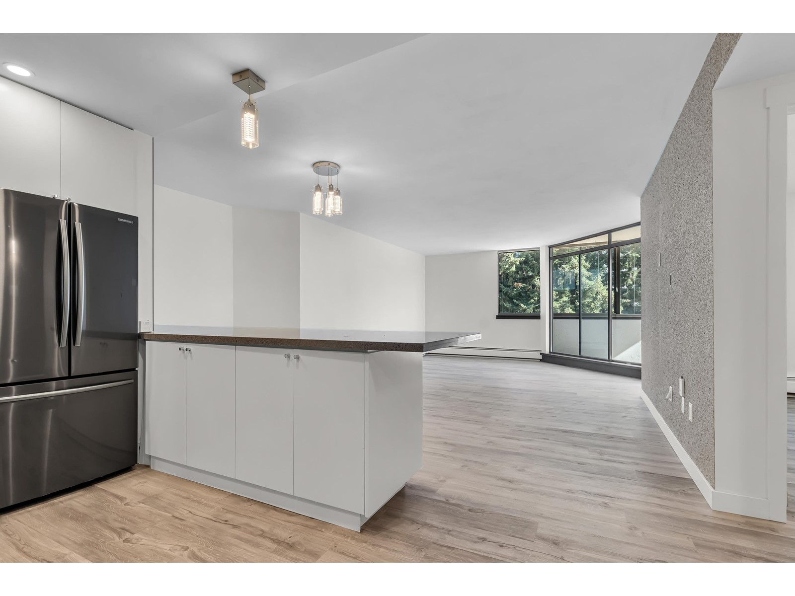 504 1480 Foster Street Property Photo 12