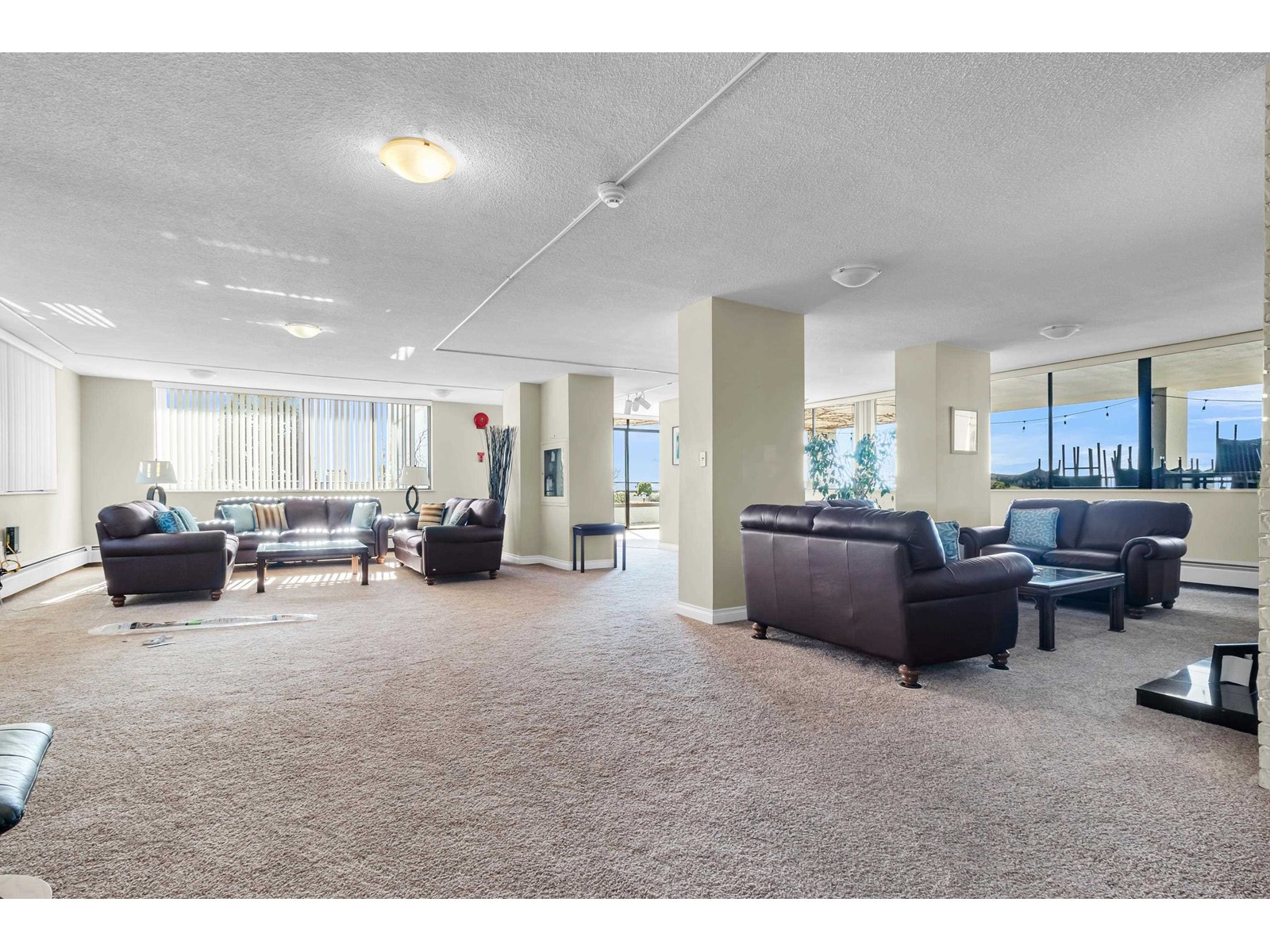 504 1480 Foster Street Property Photo 17