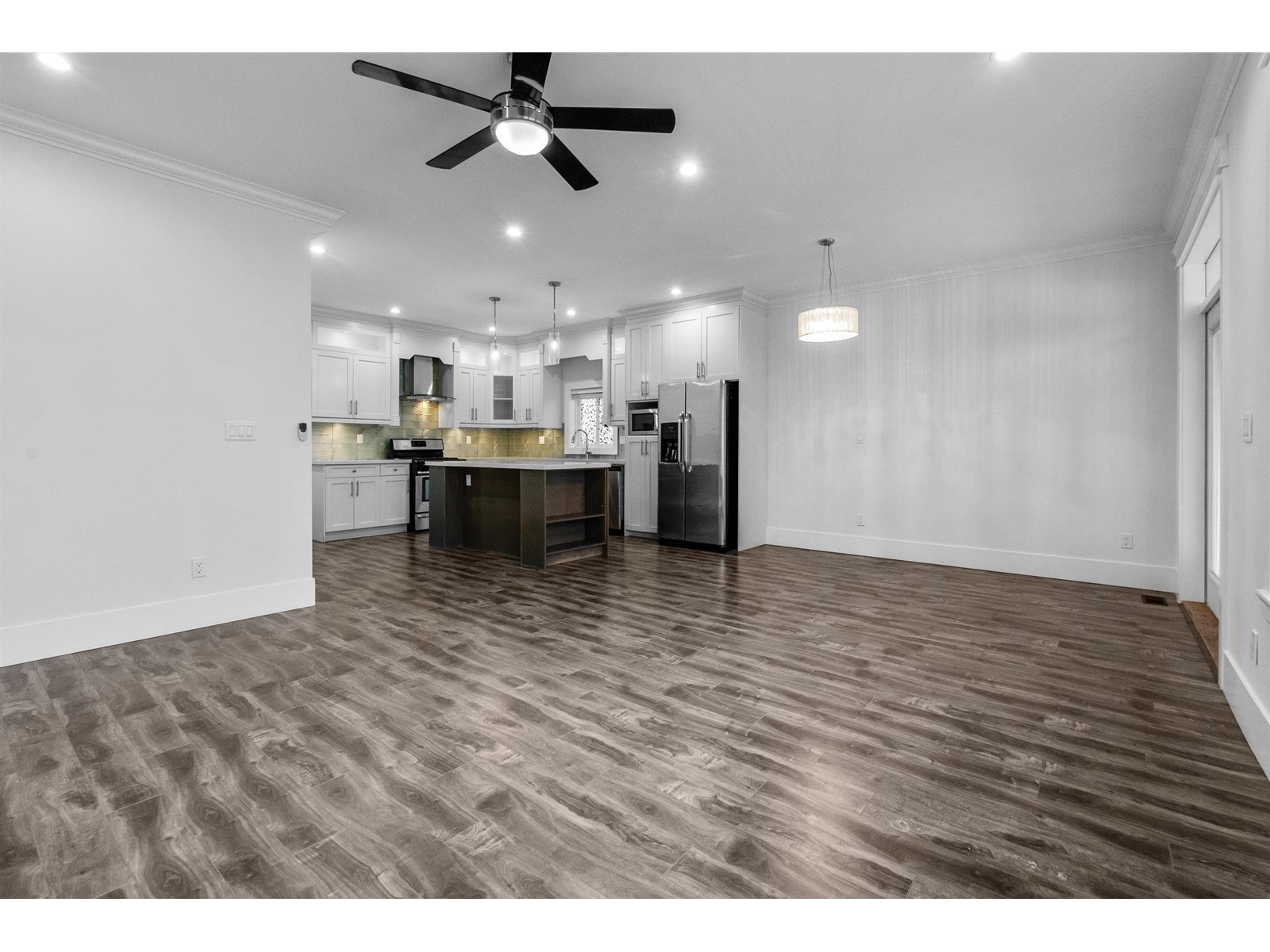 7263 194a Street Property Photo 13