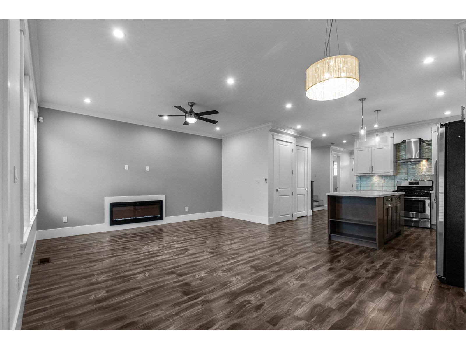 7263 194a Street Property Photo 15