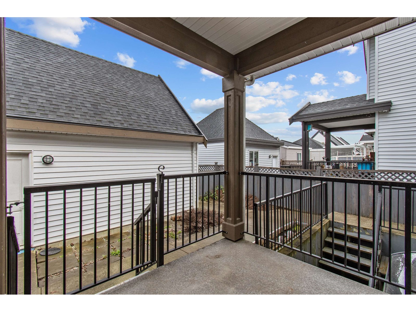 7263 194a Street Property Photo 39