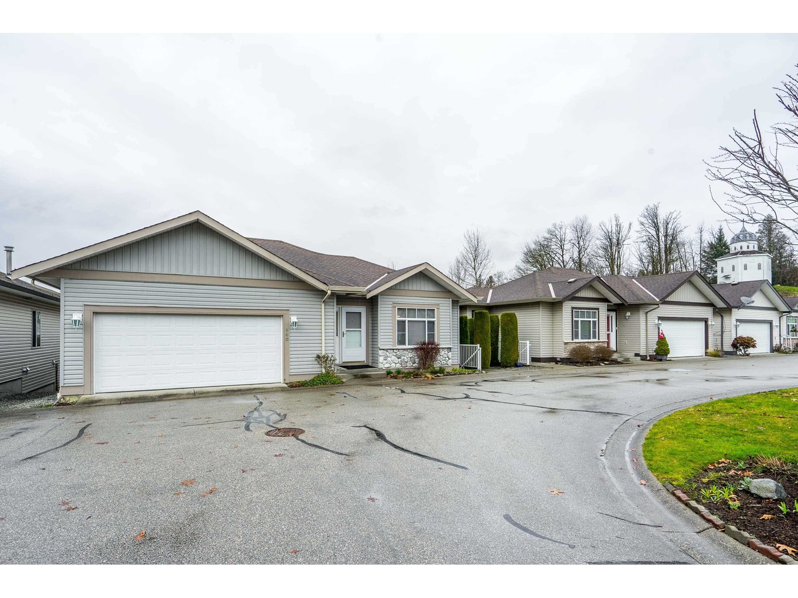 160 33751 7th Avenue Property Photo 2