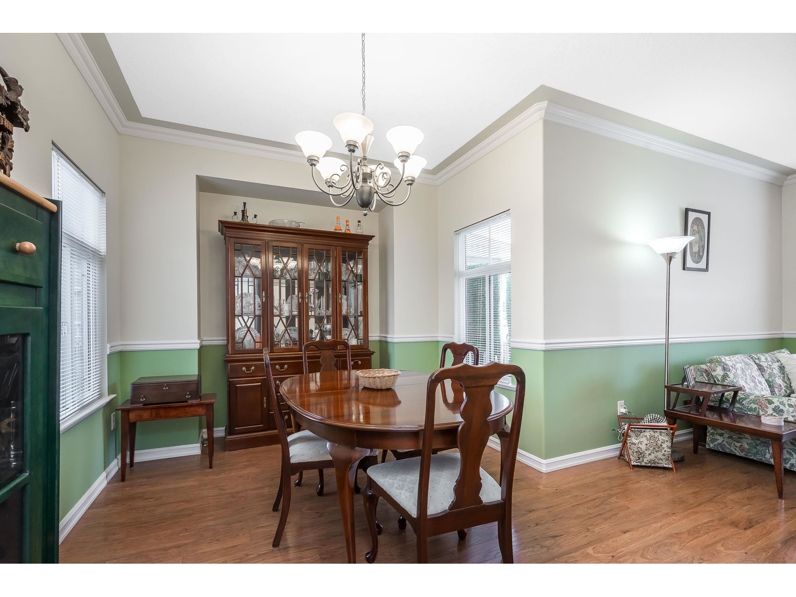 160 33751 7th Avenue Property Photo 6