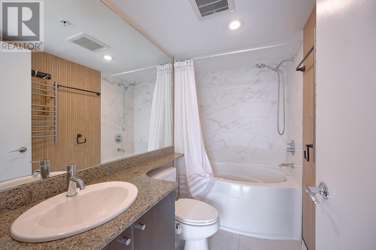 301 651 Nootka Way Property Photo 11