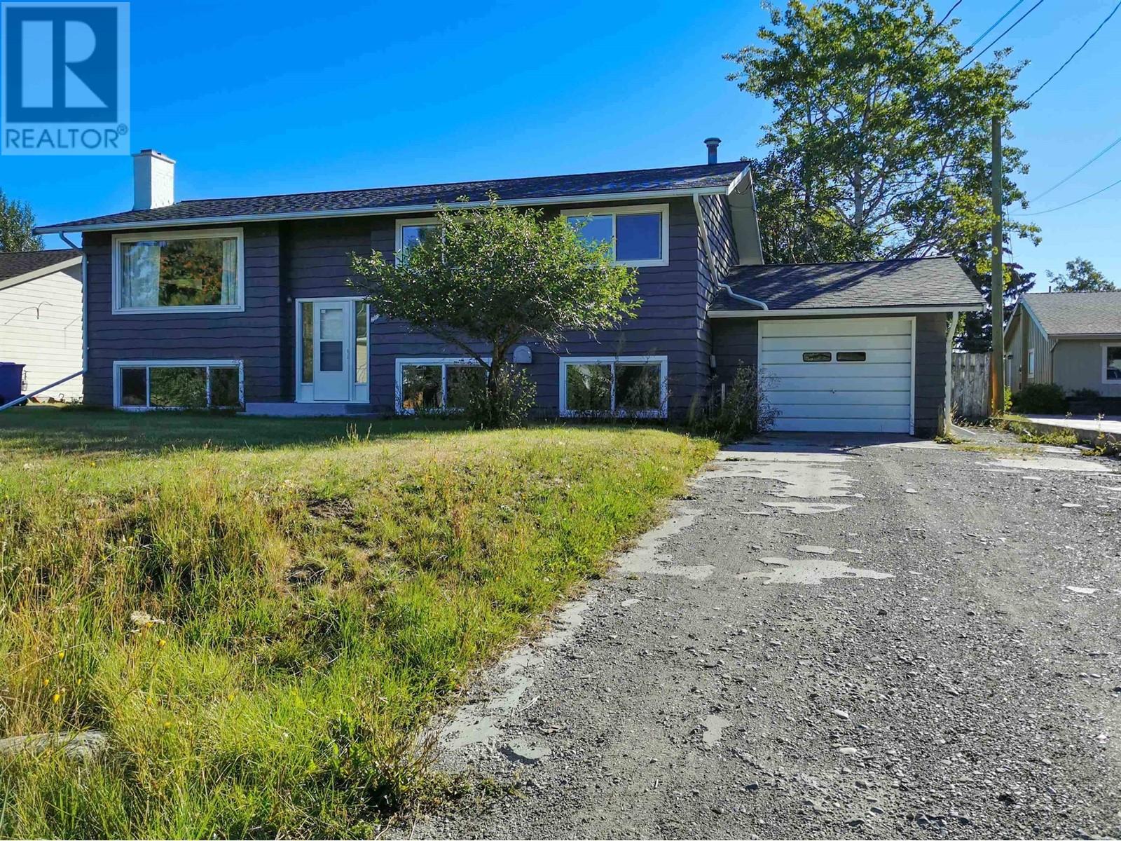 205 Evergreen Crescent Property Photo