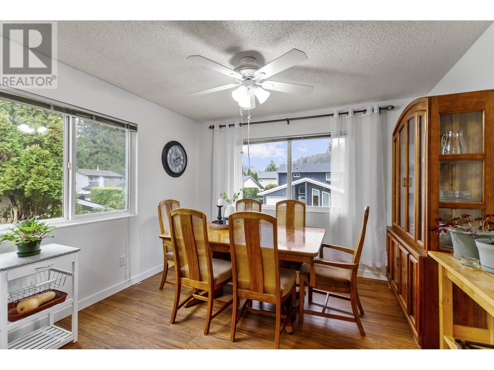 1892 Bluff Way Property Photo 10