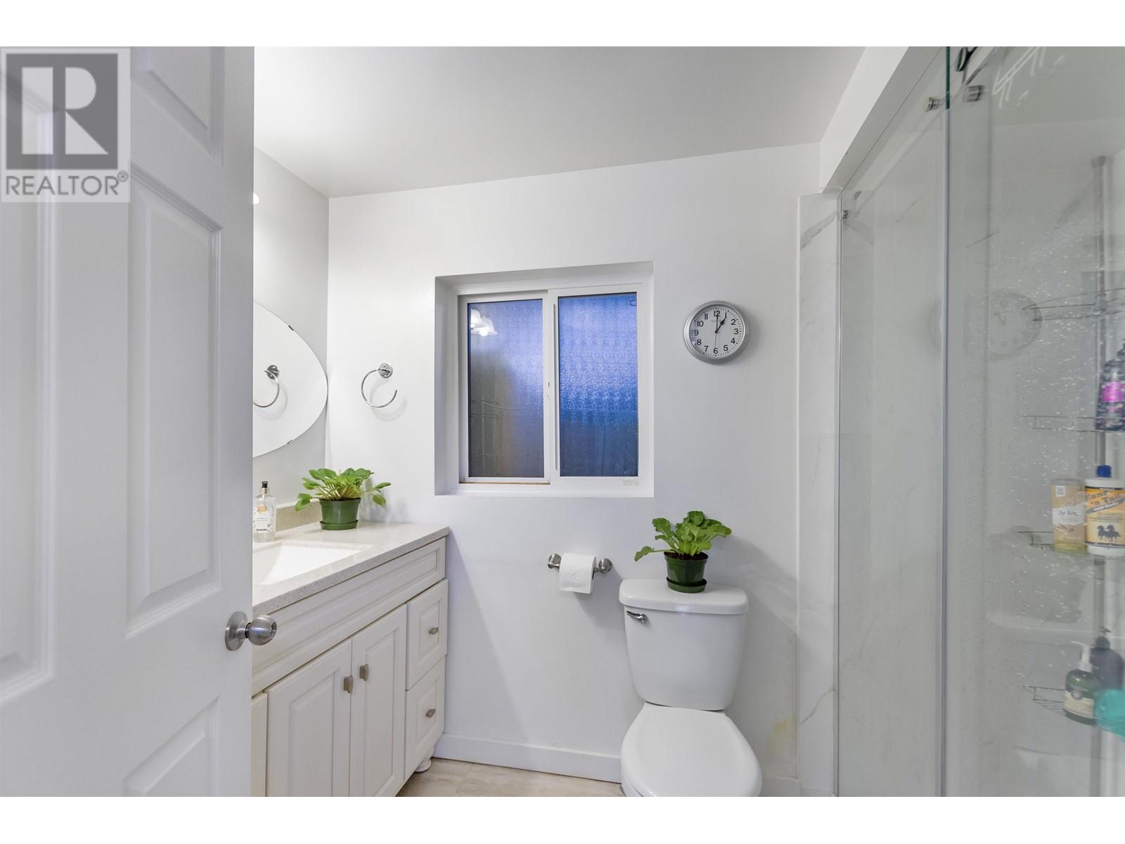 1892 Bluff Way Property Photo 21