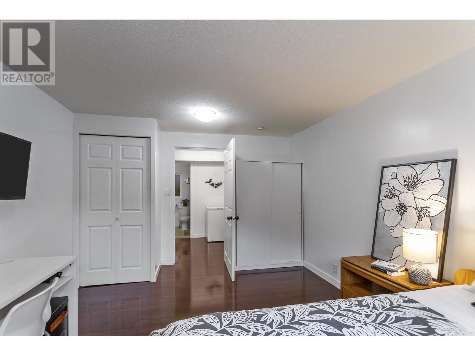 1892 Bluff Way Property Photo 24