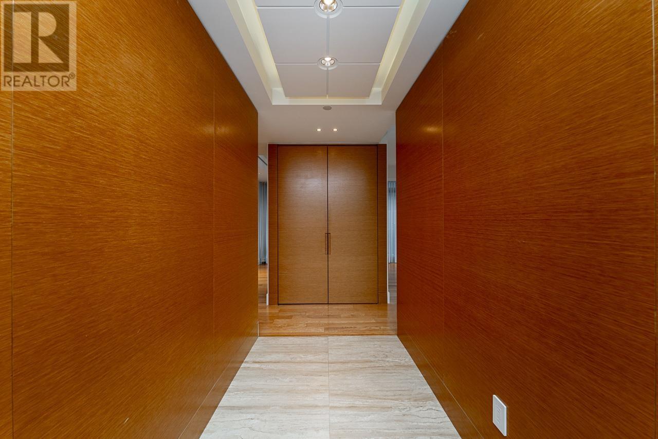 2202 667 Howe Street Property Photo 6