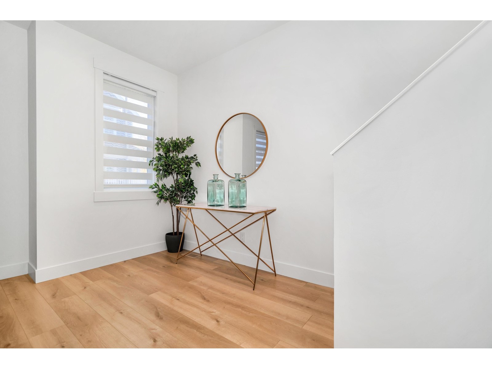 5 9762 182a Street Property Photo 15