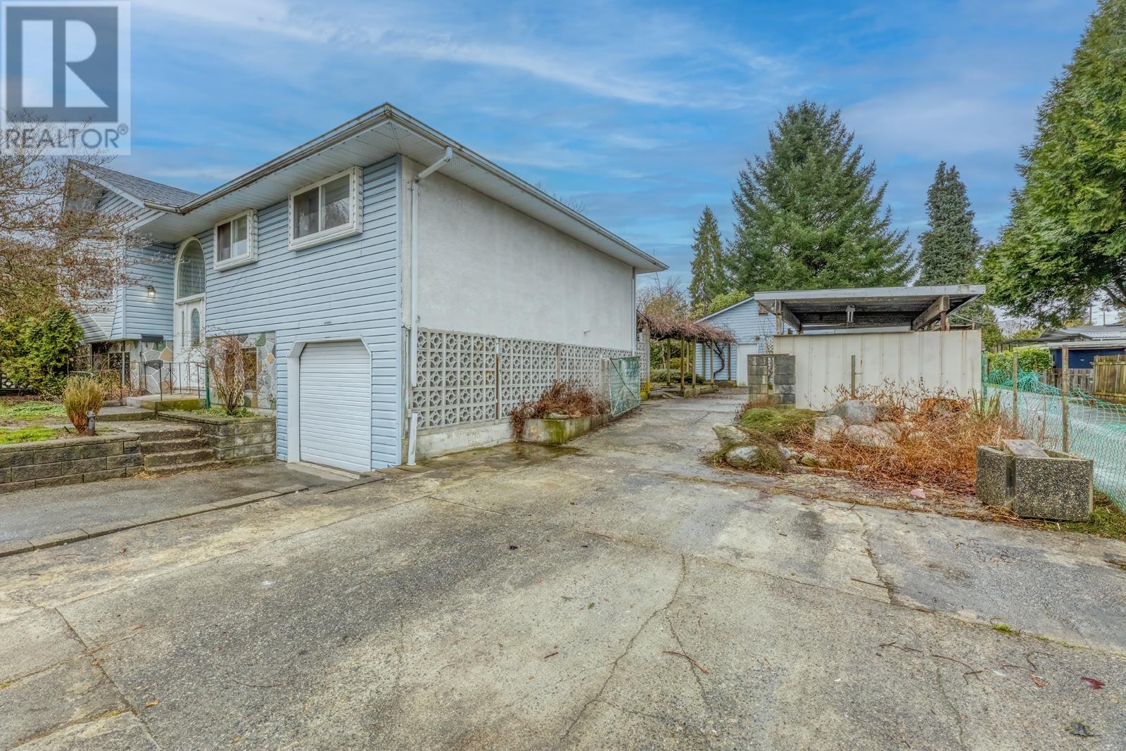 809 Lillian Street Property Photo 2