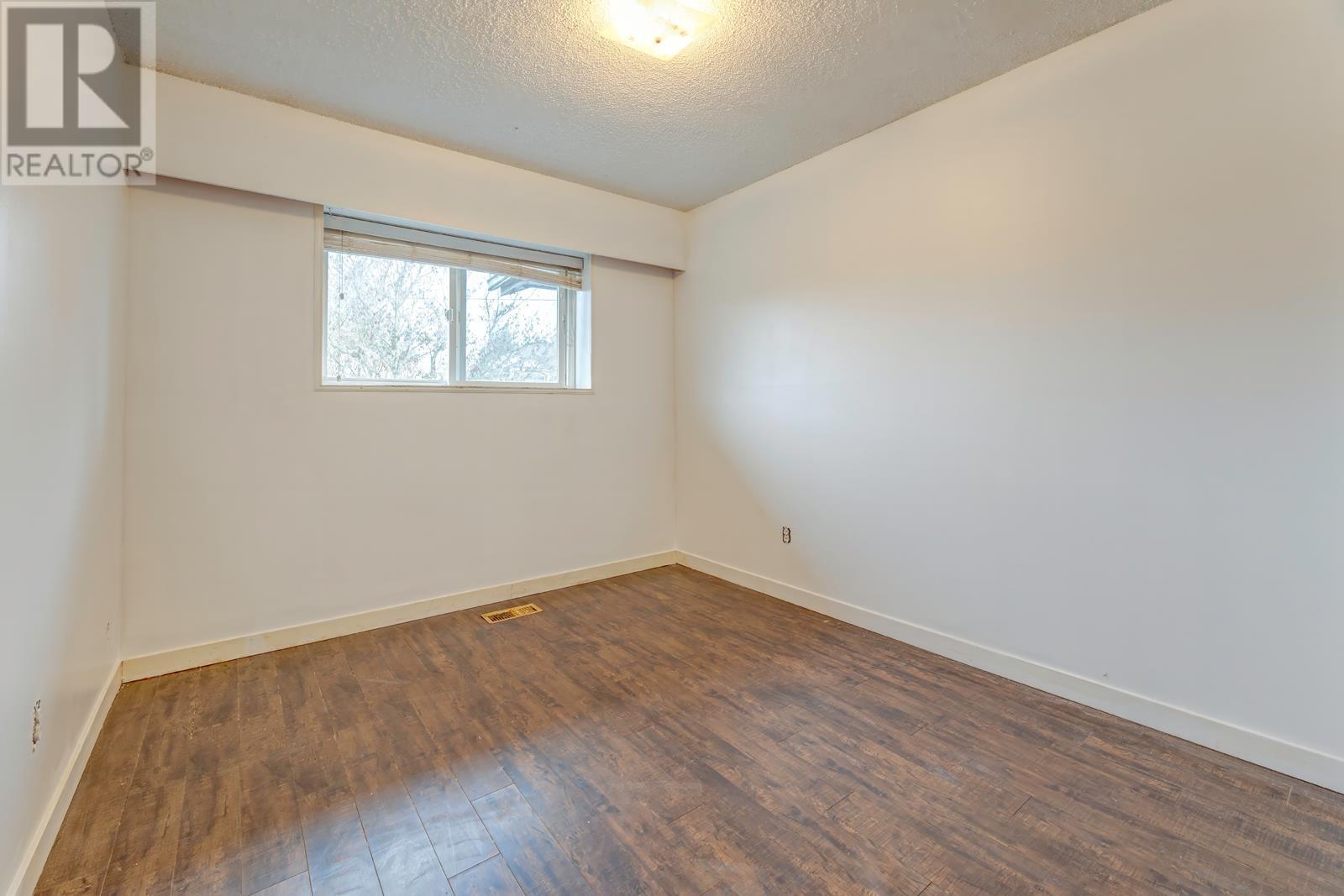 809 Lillian Street Property Photo 13
