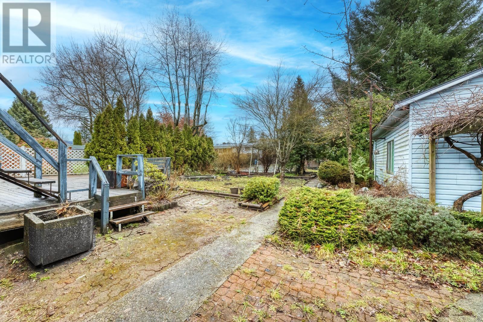 809 Lillian Street Property Photo 27
