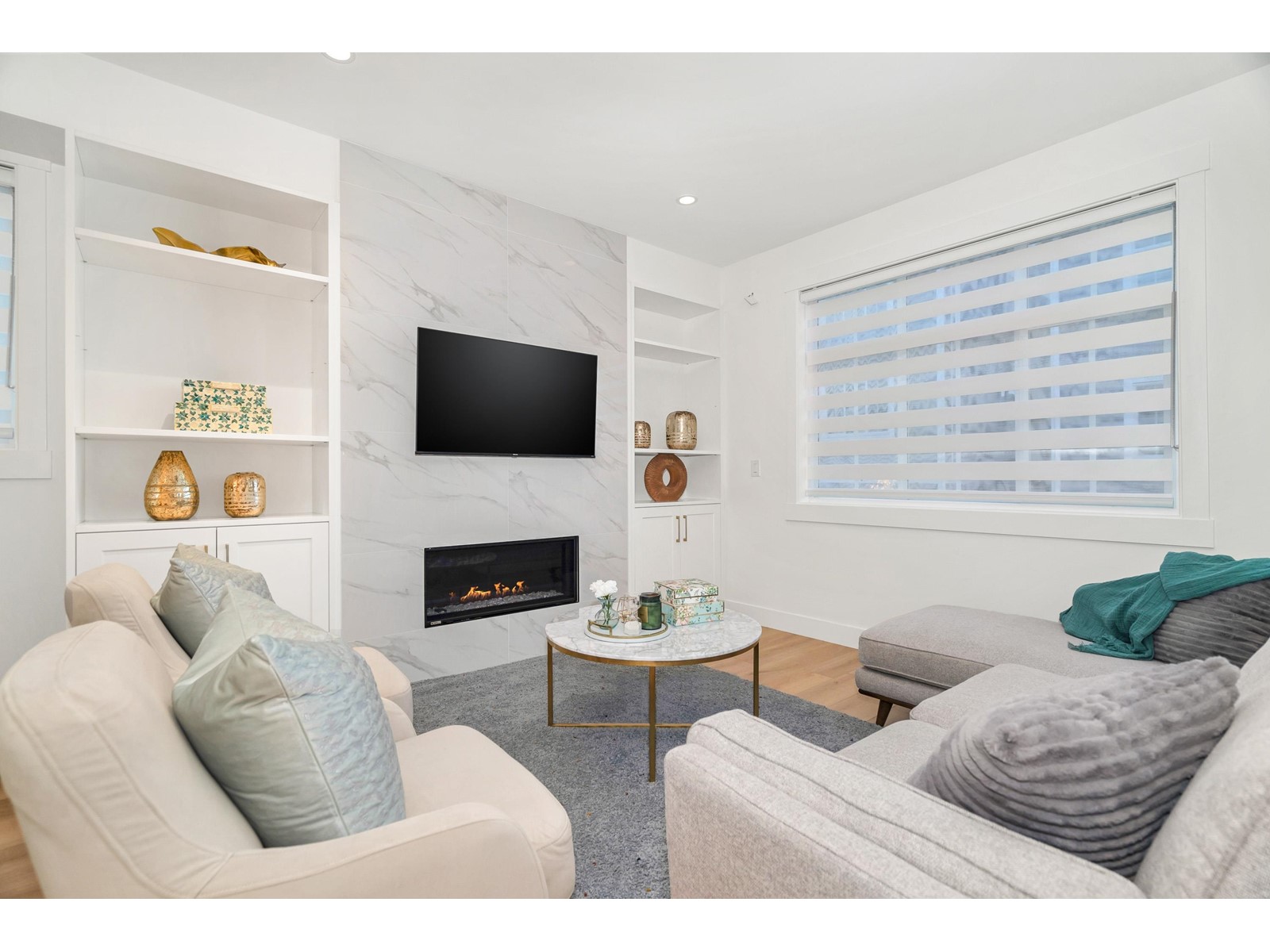 14 9762 182a Street Property Photo 5