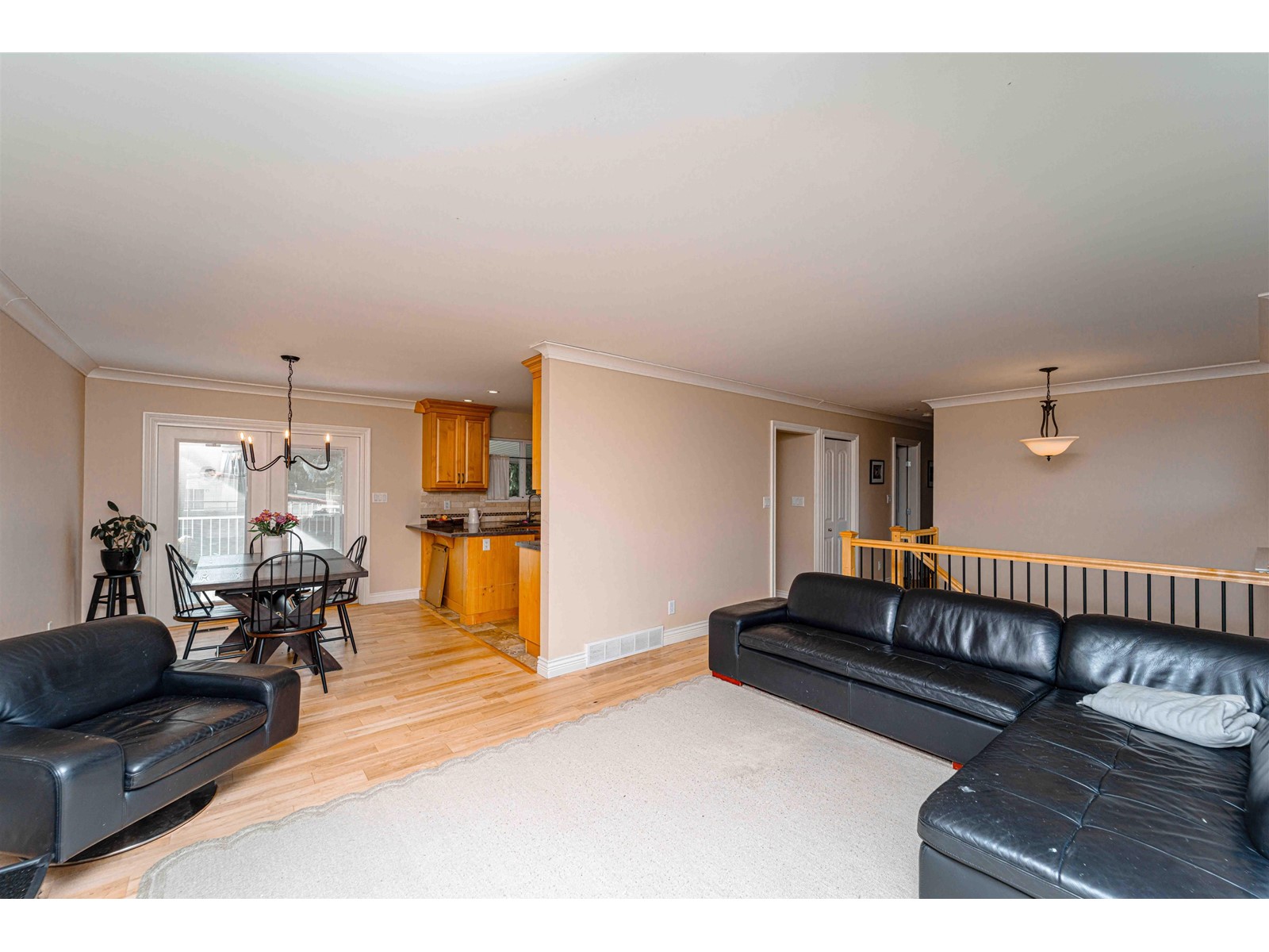 33450 Huggins Avenue Property Photo 5