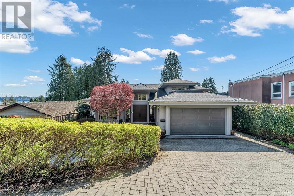 2566 Marine Drive Property Photo 19