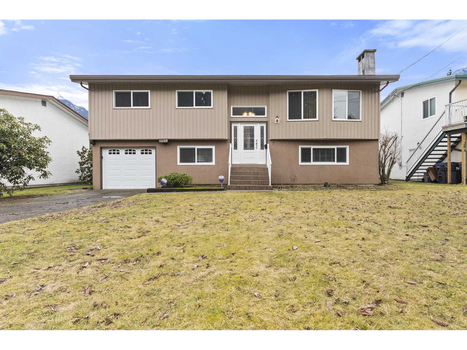 275 Cariboo Avenue, Hope Property Photo