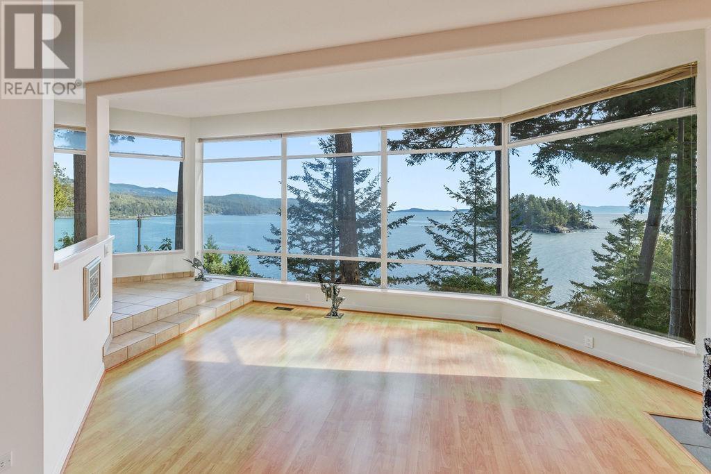 12416 Whitestone Road Property Photo 8