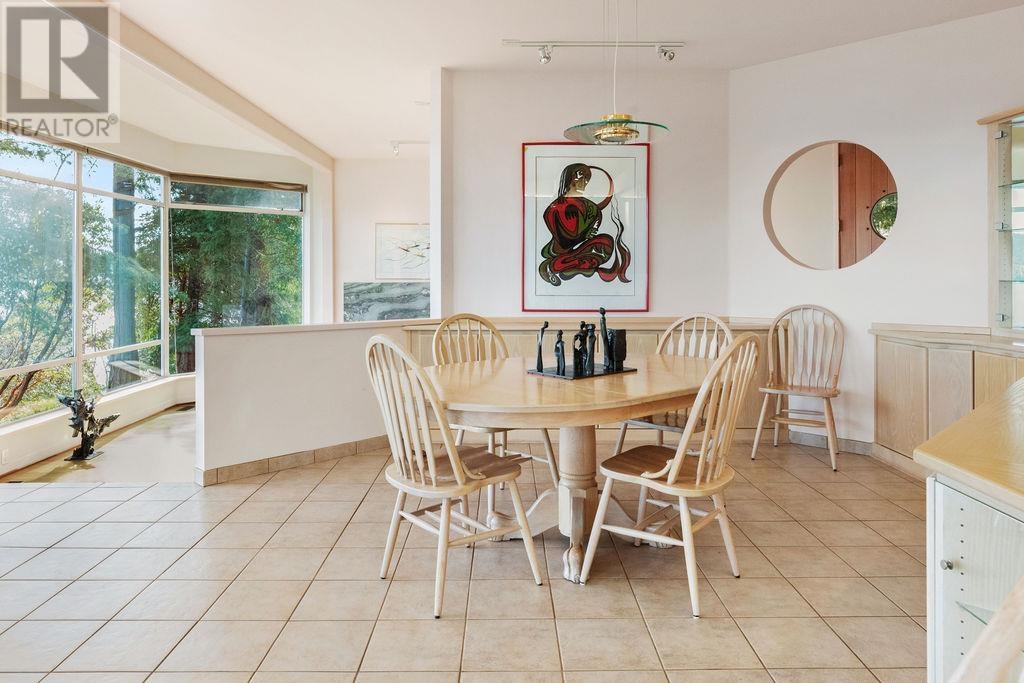 12416 Whitestone Road Property Photo 10
